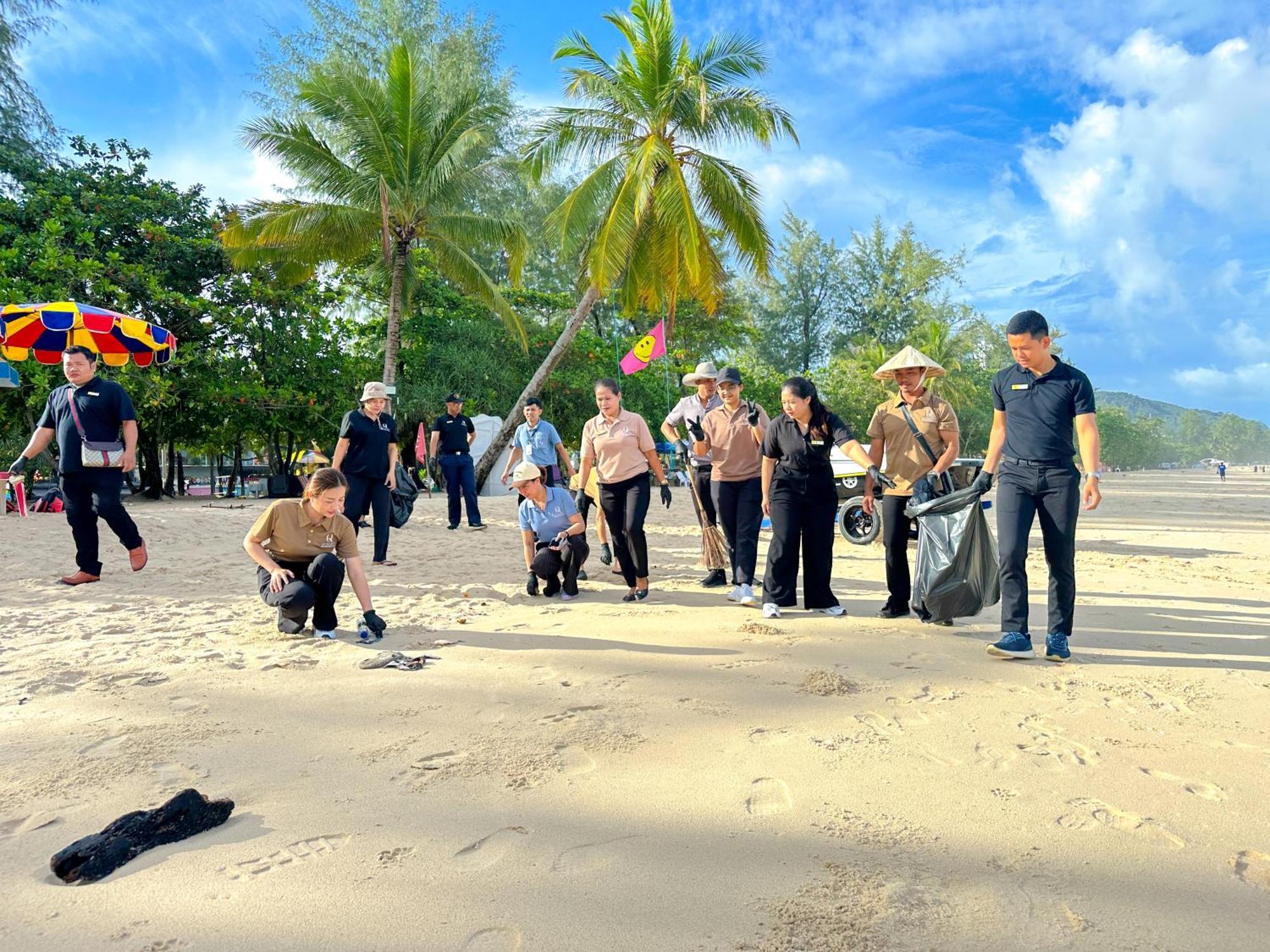 Clarian Hotel Beach パトン エクステリア 写真