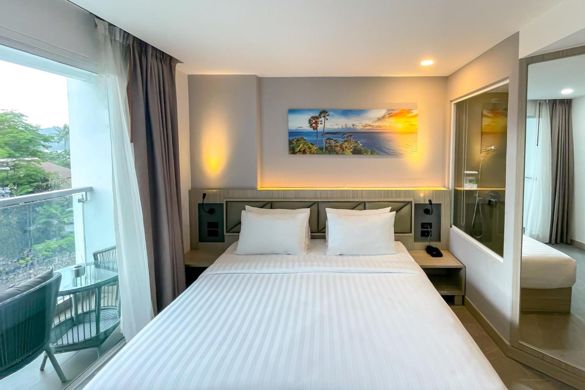 Clarian Hotel Beach パトン エクステリア 写真